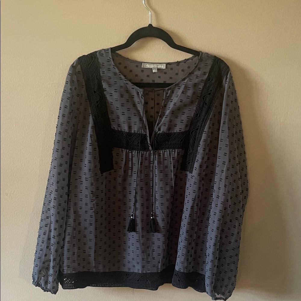 Daniel Rainn Black and Gray Blouse with Cami